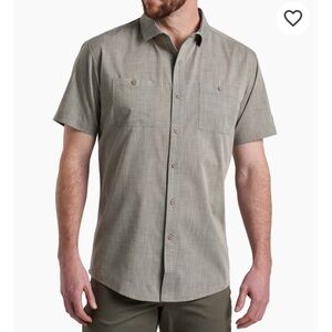 Kuhl Karib Shirt Men’s Medium Short Sleeve Button Up Beige Camp Pockets Comfort